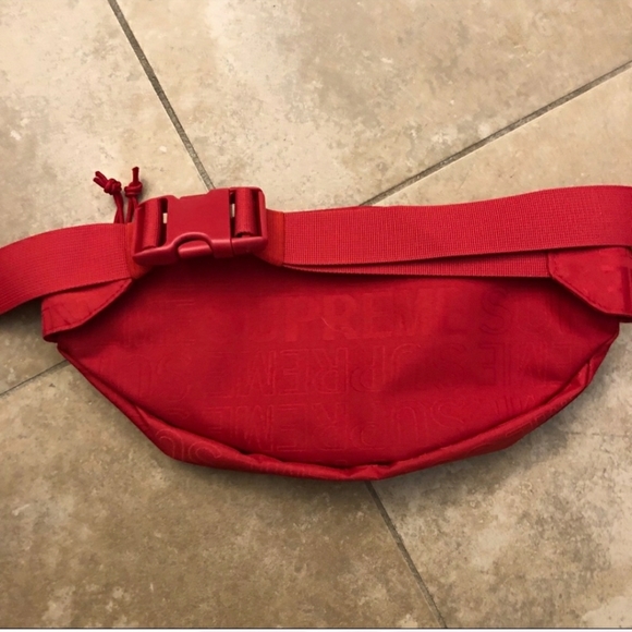 SS19 BELT OR CROSS BODY BAG RED